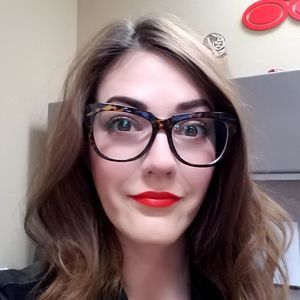 Meet your Posher, Angela